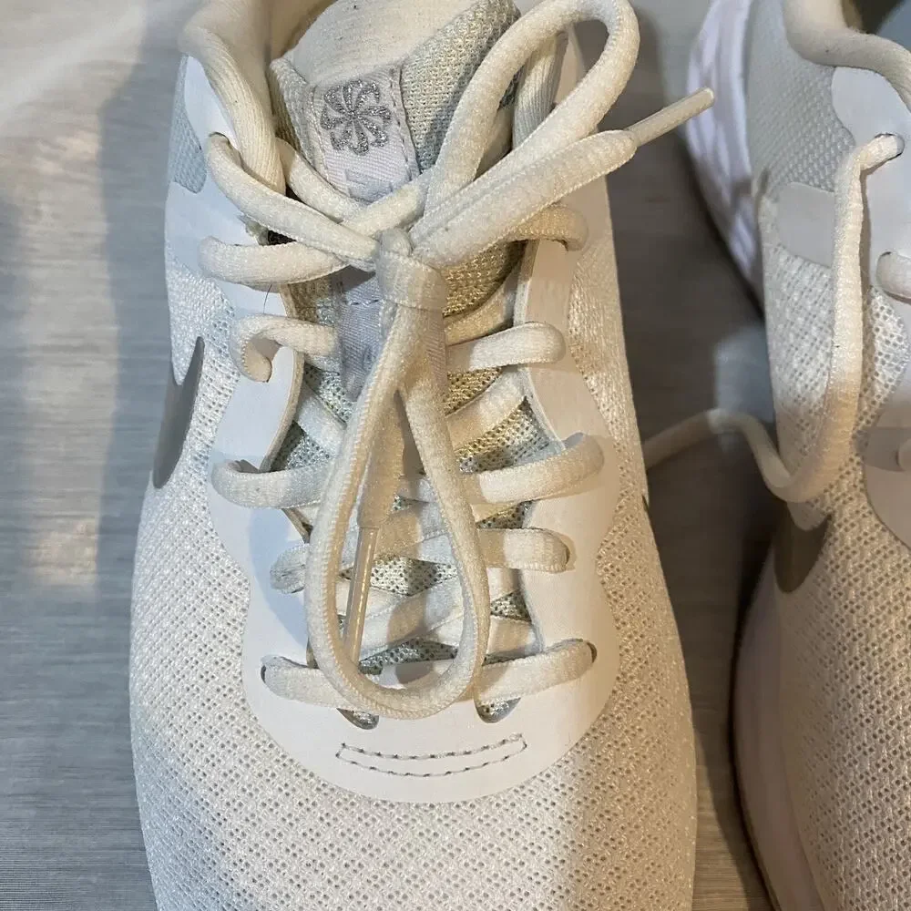 Nike Revolution 6 White Women Size US8.5 Running Shoes Sneakers DC3729 101